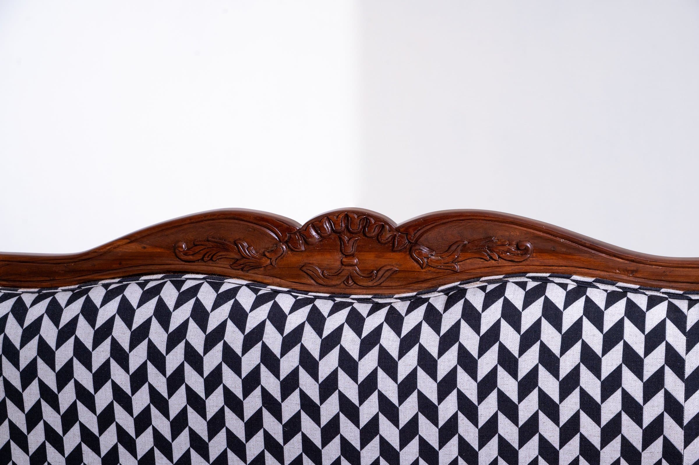 The Dowager, seating