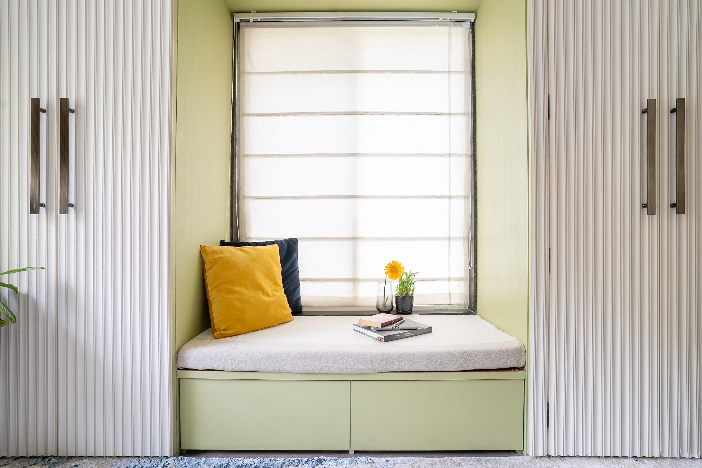 A 1,500 sq. ft. home where every room commits to its own colour — photo 2 of 31