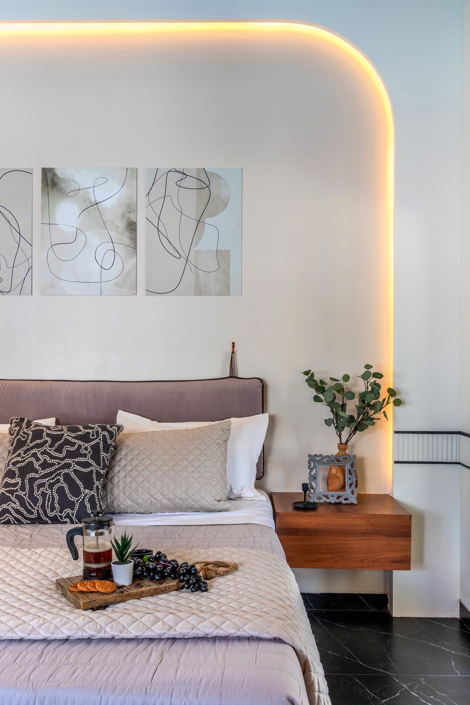 A 700 sq. ft. bedroom where storage disappears into every corner — photo 11 of 23