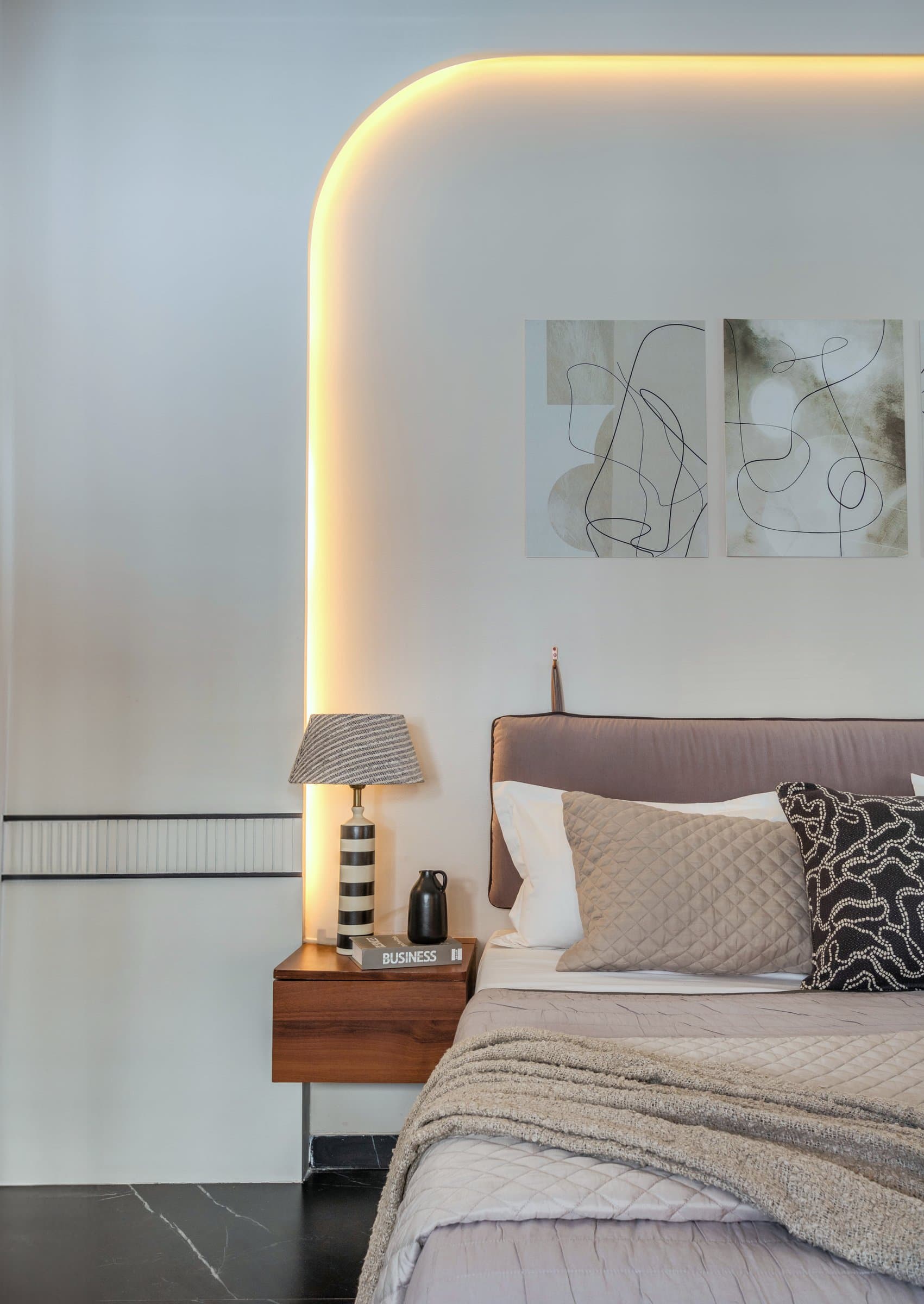 A 700 sq. ft. bedroom where storage disappears into every corner — photo 14 of 23
