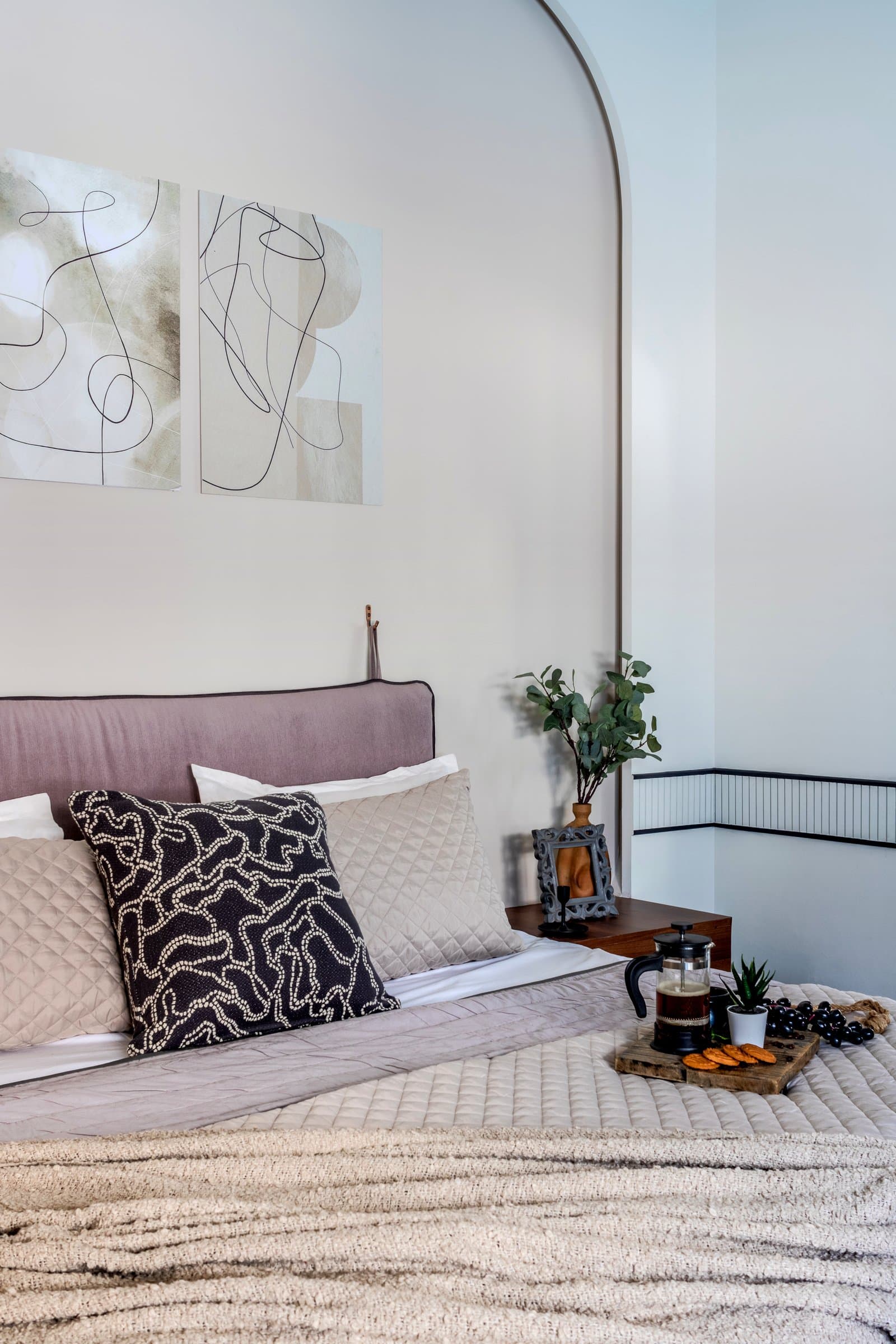A 700 sq. ft. bedroom where storage disappears into every corner — photo 20 of 23